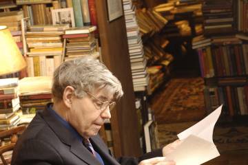 Richard Macksey reading in his library
