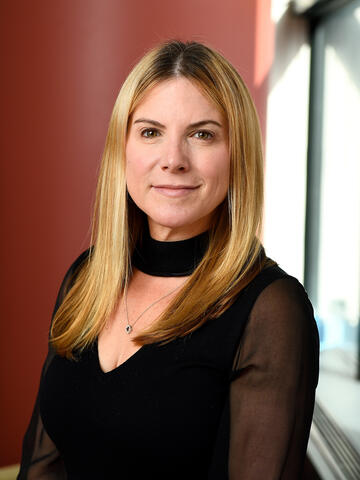Headshot of Emily Boss