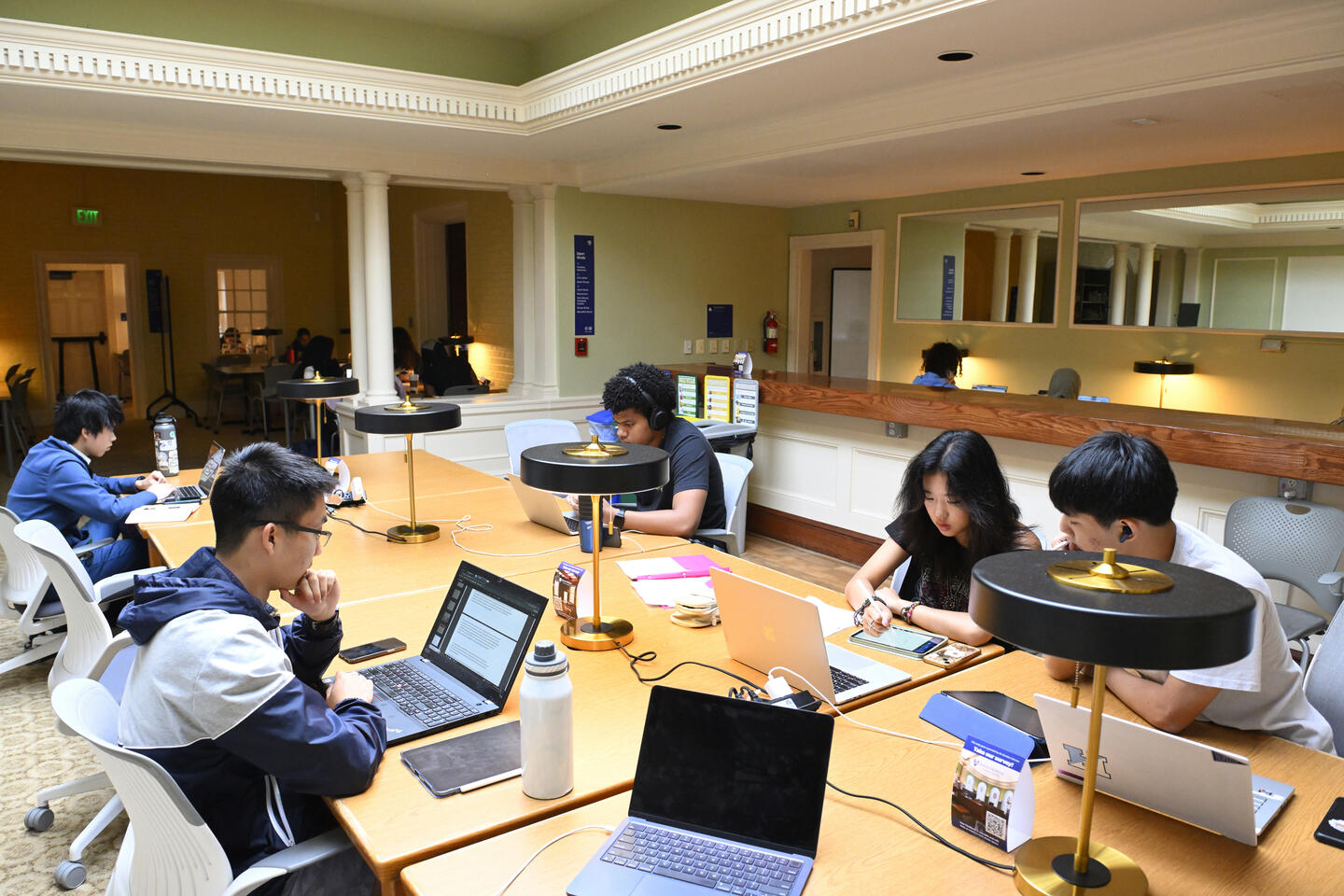 Students gather in the MSE Library Annex