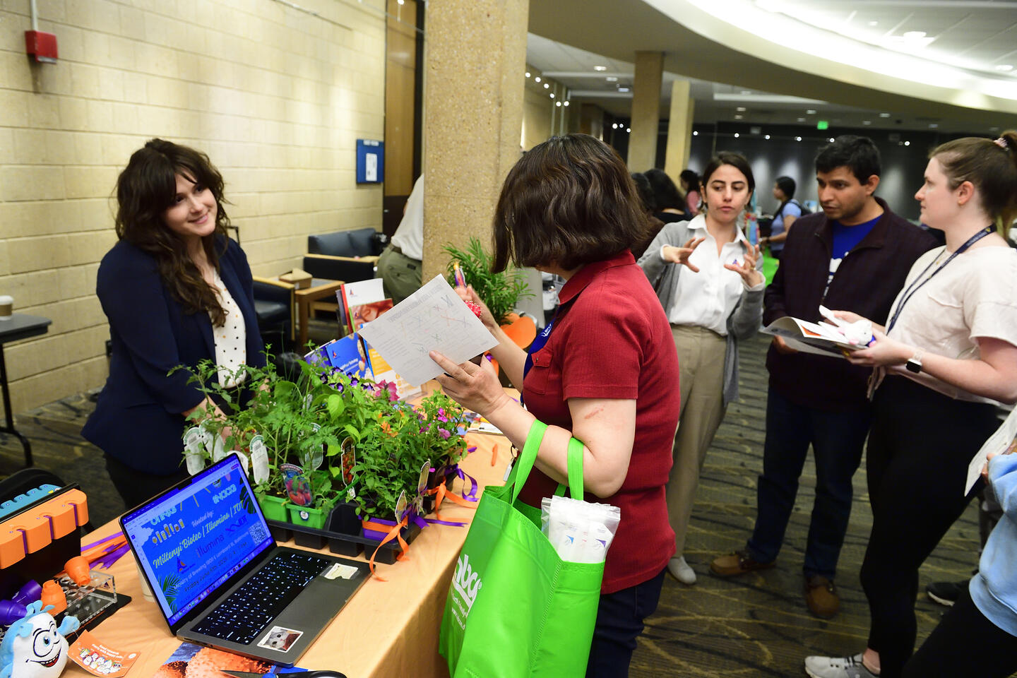 Faculty, researchers, and students attend the Green Labs Vendor Fair