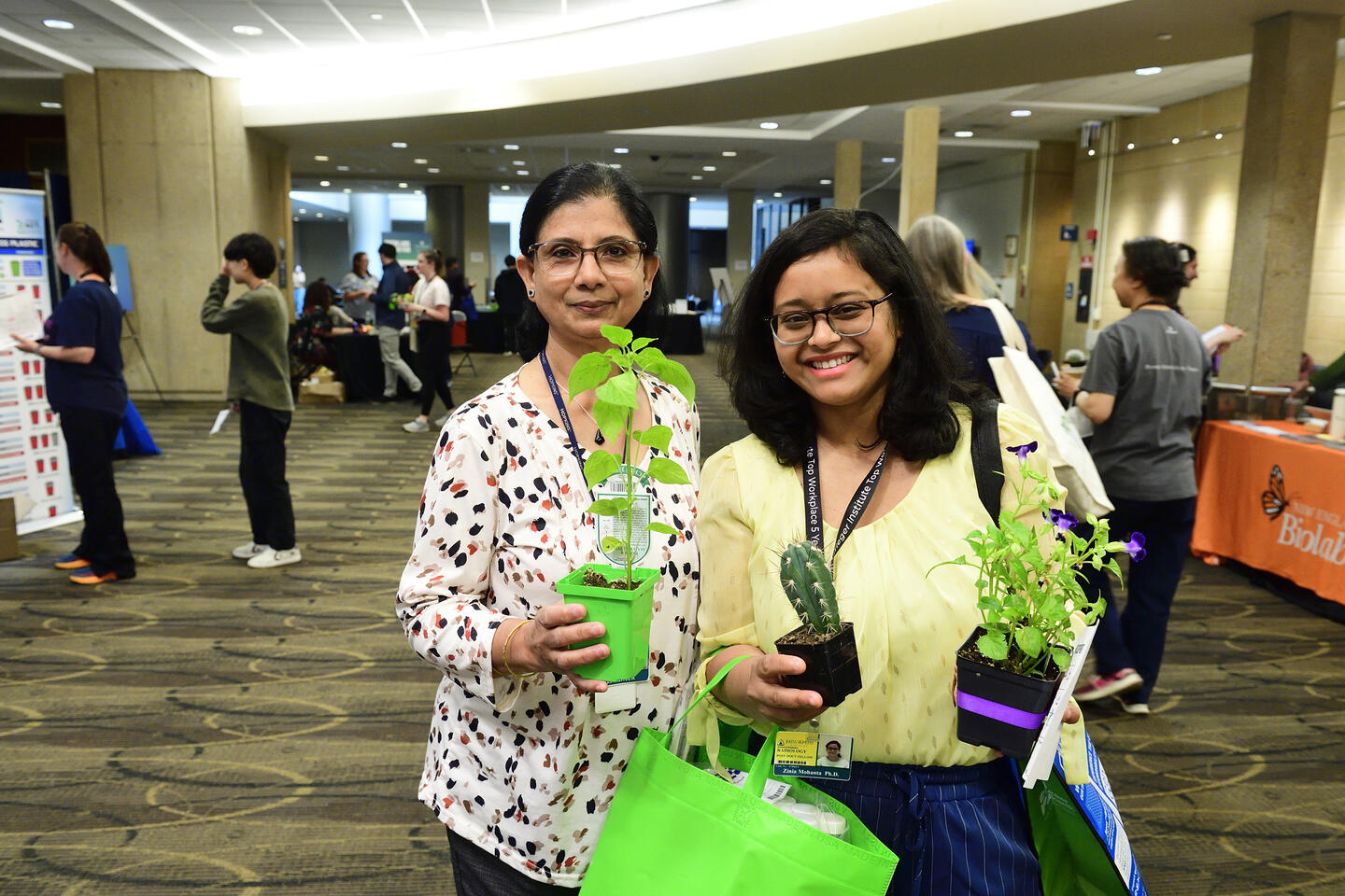 Faculty, researchers, and students attend the Green Labs Vendor Fair