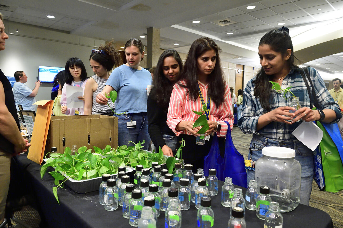 Faculty, researchers, and students attend the Green Labs Vendor Fair