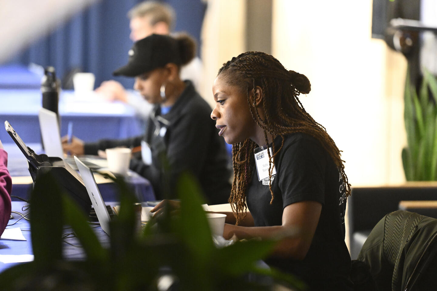 Staff provides counseling at the expungement clinic