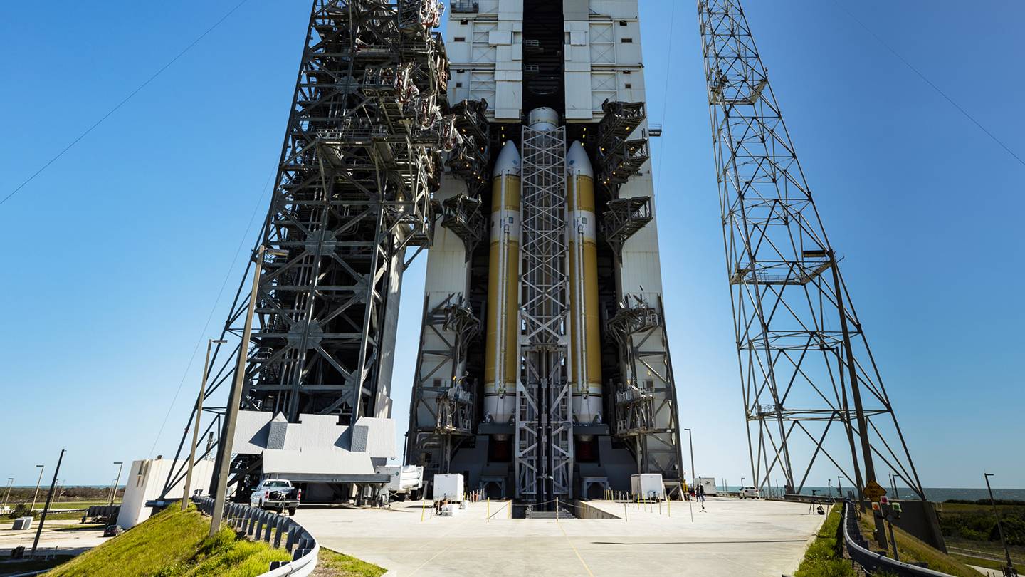 Delta IV Heavy on the launchpad