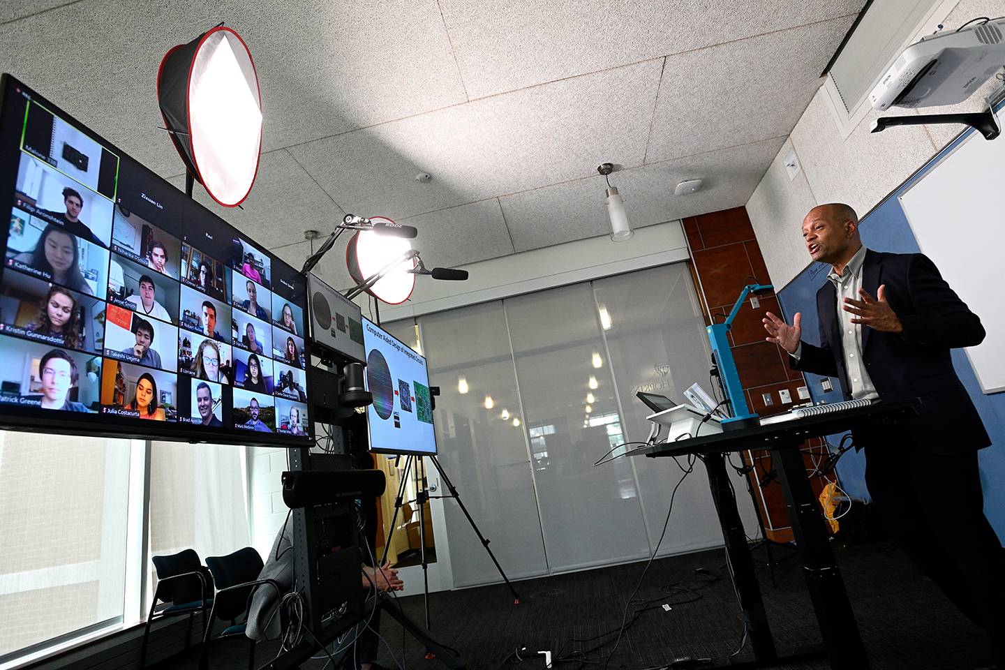 Ralph Etienne-Cummings leads a virtual class in new video studios specially designed for remote instruction