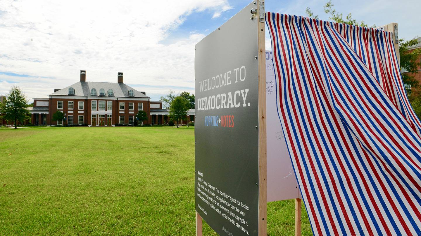 Voting booth on Decker Quad Voting booth on Decker Quad