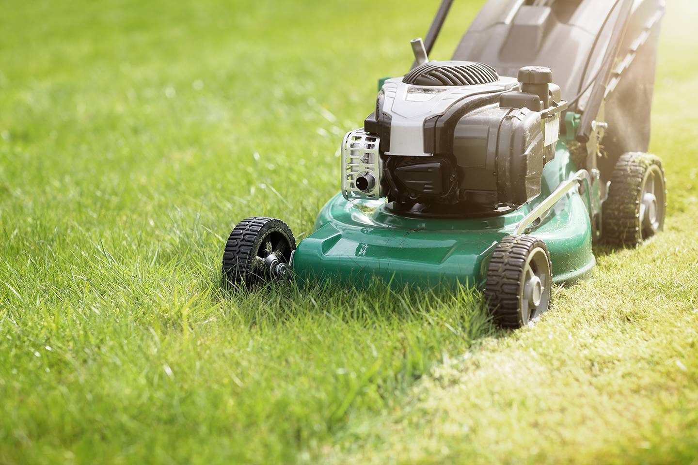 lawnmowers-a-persistent-source-of-injuries-and-high-medical-treatment