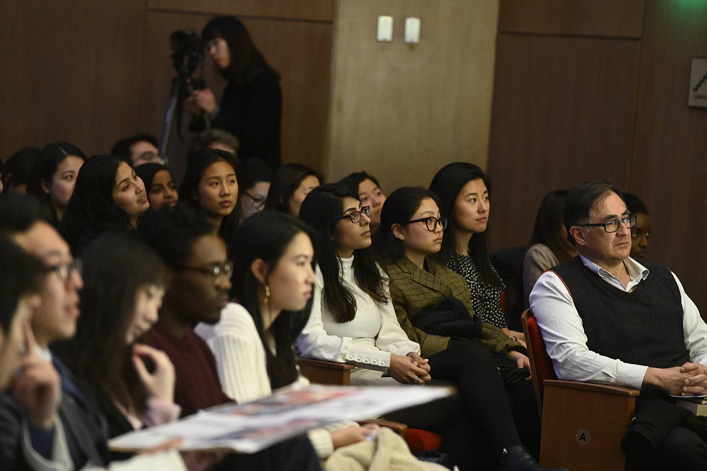 Audience members attend Foreign Affairs Symposium
