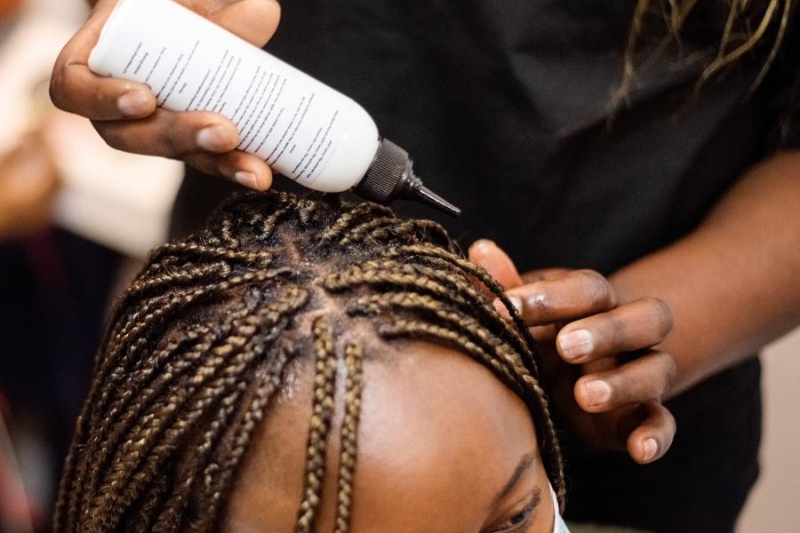 Hairdressers of color exposed to 'concerning' mix of unknown chemicals | Hub