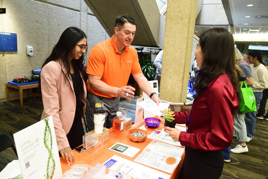 Faculty, researchers, and students attend the Green Labs Vendor Fair