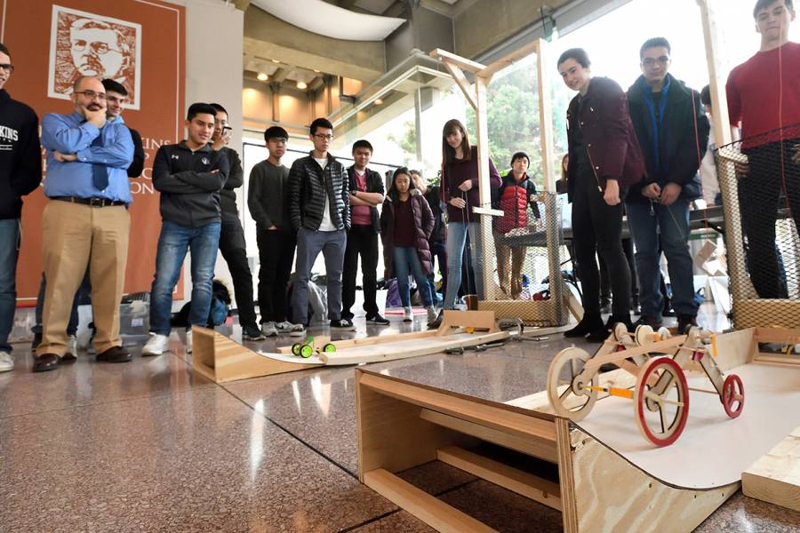 Students participate in mechanical engineering design competition