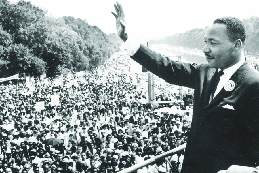 Martin Luther King Jr. speaks at Lincoln Memorial