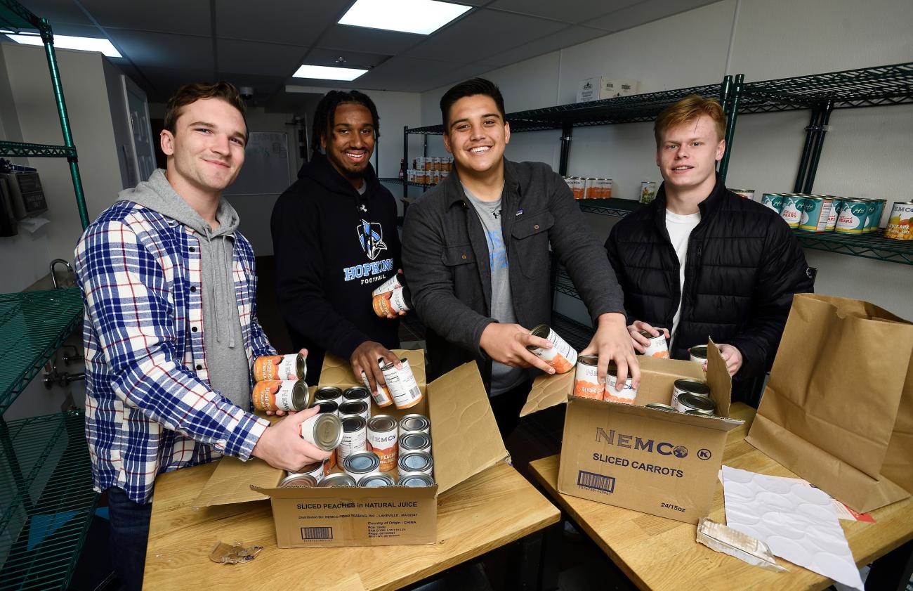 Hendricks Chapel Food Pantry, Pete's Giving Garden Help Combat Food  Insecurity in Campus Community – Syracuse University News