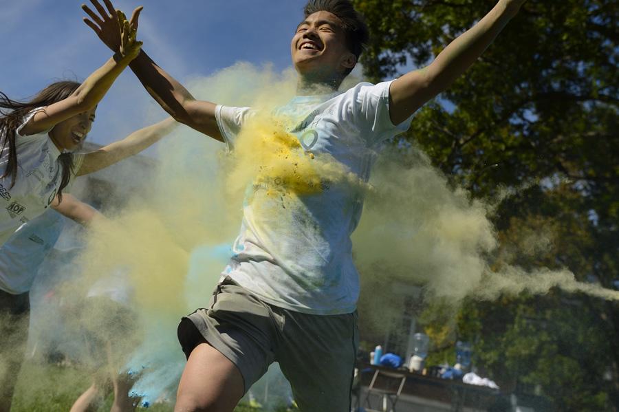 Fall color: Johns Hopkins Color Run raises money for Children's Center ...