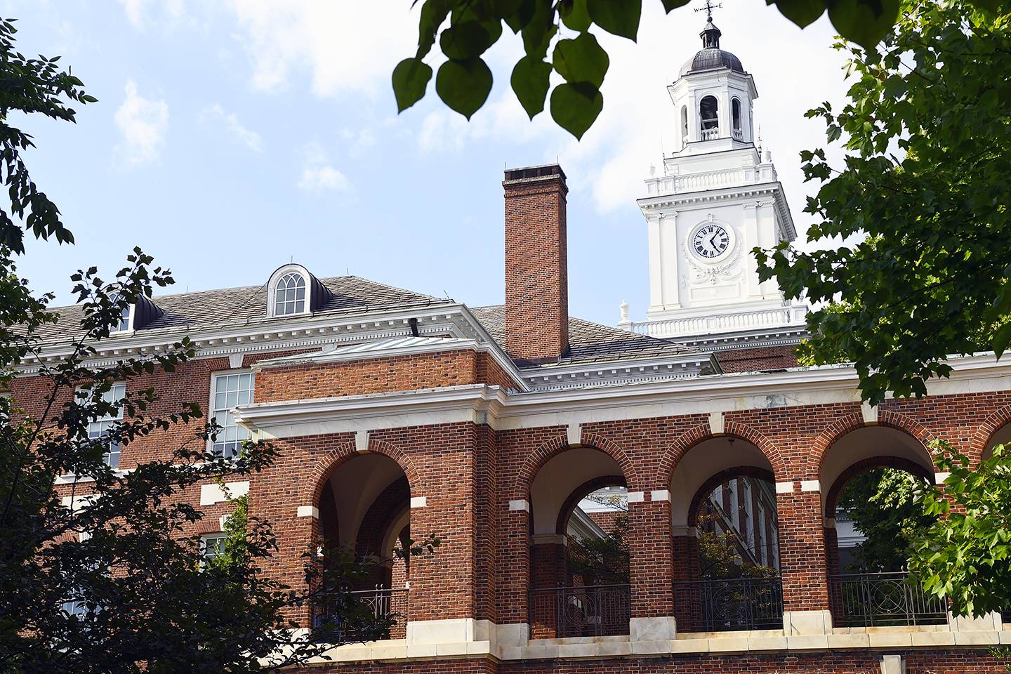 Johns Hopkins No. 12 in annual World University Rankings Hub